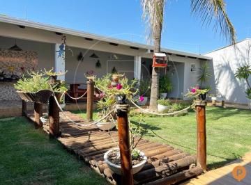 Casa de 3 quartos, Caldas Novas · Casa para venda localizada em Caldas Novas, GO.