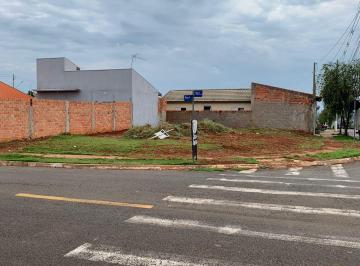 Foto 01 · Vende-se terreno de esquina, medindo 242m² , plano e escriturado.  Localizado na esquina da Rua 03 c