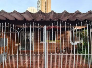 Casa · 220m² · 3 Quartos · 2 Vagas · Casa Térrea com 226 m2 e edícula na parte superior.