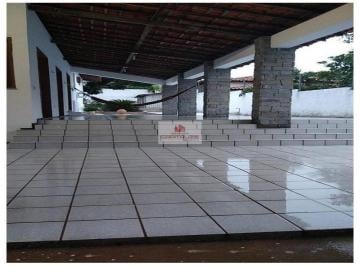 8f988cdc0b350068d213bfb1049a3aaf.jpg · Casa com 358m2, com 4 suítes
