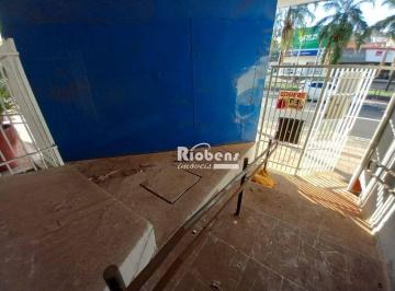 82921ba2e76f9944d7a099edb3dbfa2d2b81178c · SALÃO COM 7 SALAS 400M²