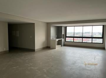 Apartamento · 200m² · 4 Quartos · 2 Vagas · Apartamento à VENDA no Centro