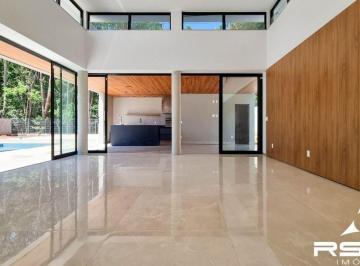 2a427ea2358304987044d97e29adddca87109dd6 · Casa térrea+nova no Park way