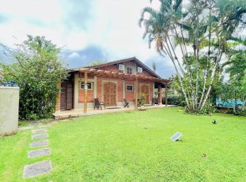 Casa · 550m² · 5 Quartos · 3 Vagas · Propriedade Ideal para Investimento ou Famílias Grandes – Bairro Juréia, São Seb