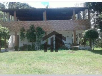 bcaaed4f5ccf6385a63f0ed6b37c11c7f80b3f30 · Chácara de 2,5 hectares com duas casas, localizada em Cruz de Rebouças, Igarassu -PE. À Venda ou Loc