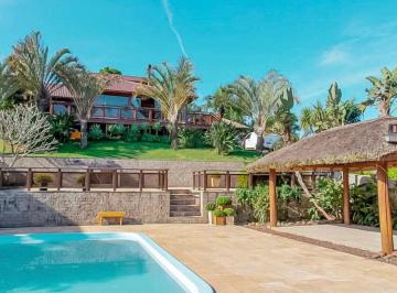 Casa · 245m² · 2 Quartos · 2 Vagas · Casa à venda no bairro Paragem dos Verdes Campos - Gravataí/RS