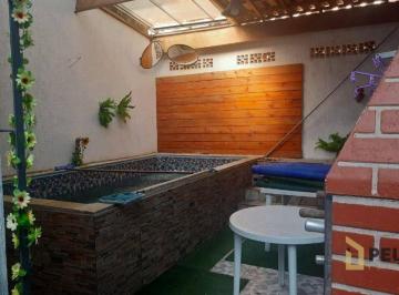 4cb44043a03b6cb0253fd7431dafed7a86960729 · Sobrado à venda | 200m² | 3 dormitórios | 1 suíte | 2 vagas - Tremembé - São Paulo/SP