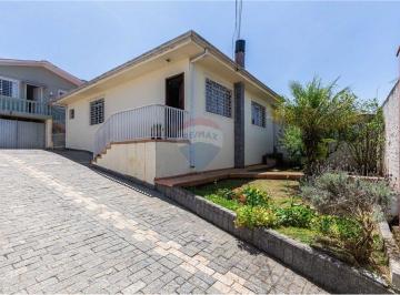 Casa · 676m² · 3 Quartos · 4 Vagas · Terreno com 2 casas no Tingui