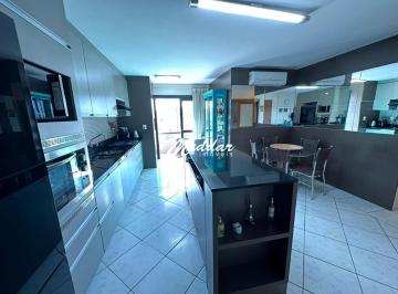 Apartamento · 169m² · 3 Quartos · 2 Vagas ·
◾03 dormitórios, sendo 01 suíte
◾Banheiro Social
&a