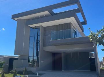 Casa de 4 quartos, Eusébio · Linda casa de alto padrão na Cidade Alpha com 3 suítes