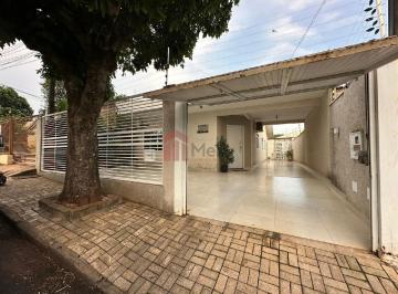 Foto 01 · Imperdível! Casa à venda em Umuarama-PR, 3 quartos, 1 suíte, 1 sala, 2 banheiros, 1 vaga de garagem,