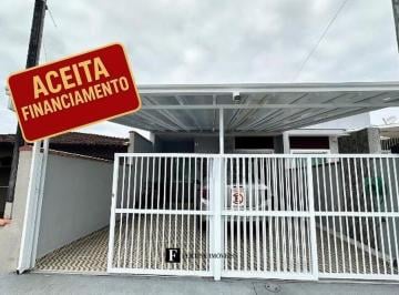 Casa · 92m² · 3 Quartos · 2 Vagas · Casa em Santa Terezinha perto do mar