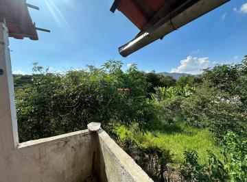 Casa · 500m² · 3 Quartos · 2 Vagas · Lote de 500m² com 2 Moradias!