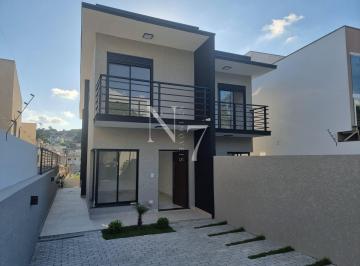 Casa · 148m² · 3 Quartos · 2 Vagas · 🏡 Excelente imóvel com 3 suítes, próximo à cidade!