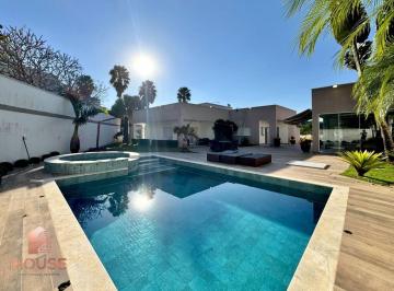 61948a54582a381eadb811ee01a76f17dc18d7a4 · Casa com 3 dormitórios, 550 m² - venda por R$ 2.800.000,00 ou aluguel por R$ 15.000,00/mês - Condomí