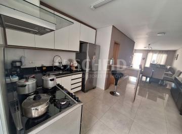 Casa · 135m² · 3 Quartos · 2 Vagas · Sobrado 135 m2 à venda na Rua Una do Prelado com 03 dormitórios, suíte e 02 vagas - Campo Grande/SP