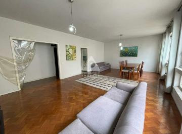 Apartamento · 235m² · 4 Quartos · 1 Vaga · Amplo 4 quartos com 235m² e vaga na escritura – Copacabana