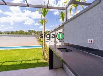 Casa · 425m² · 4 Quartos · 4 Vagas · Casa em Condomínio Fechado com 4 Suítes, Piscina e Quintal Amplo