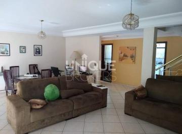 Casa · 250m² · 3 Quartos · 6 Vagas · Casa com 3 quartos à Venda, Jardim São Vicente - Jundiaí - SP.