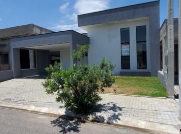 Casa de 2 quartos, Tremembé · Disponível pra venda Casa com piscina em condomínio em Tremembé/SP