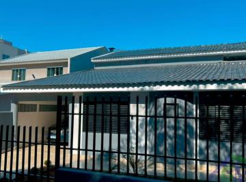 Casa · 270m² · 2 Quartos · 2 Vagas · BELISSIMA CASA 1 SUITE 2 QUARTOS