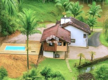 Rural · 2000m² · 3 Quartos · 4 Vagas · Sítio em Águas Mornas