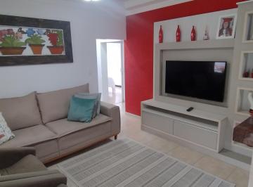 Casa de 3 quartos, Bombinhas · Casa com 3 dormitórios próxima a praia de Zimbros/Bombinhas-SC