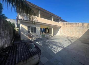 Casa · 200m² · 2 Quartos · 4 Vagas · Casa à venda em Itaboraí, Centro, com 2 quartos, 200m²