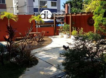 Casa · 300m² · 4 Quartos · 3 Vagas · Casa - Rio Vermelho - RARIDADE