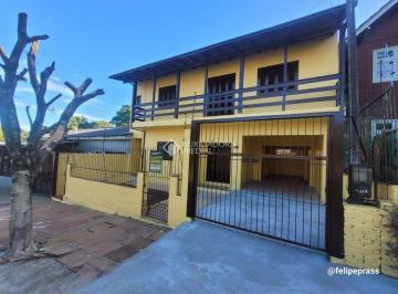 WhatsApp Image 2023-11-24 at 17.25 · Casa sobrado num bairro tranquilo e no alto;