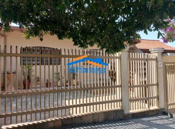 Casa · 340m² · 3 Quartos · 6 Vagas · Casa à venda, com 03 Quartos e 01 Suíte. JD.  Adalgisa - OSASCO