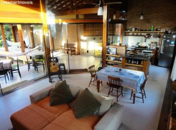 Foto 01 · Casa de luxo à venda em Ubatuba-SP, Itamambuca: 3 quartos, 3 suítes, 1 sala, 4 banheiros, 2 vagas de