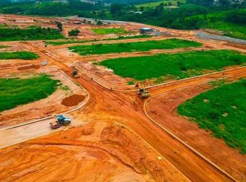 Terreno , Jundiaí · LOTES a partir de 250m² em JUNDIAÍ | Clube e Lago | Ótimo Local | Facilitado