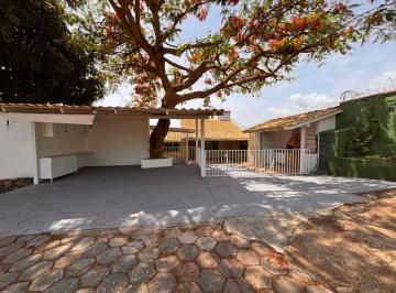 Casa de 3 quartos, Brasília · Vilage Alvorada I Reformada 3 Suítes Climatizadas Estilo Americana Aconchegante