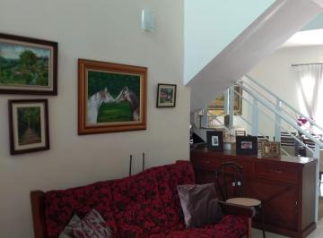 Casa de 4 quartos, Piranguinho · Excelente CASA com 4 quartos, sendo uma suíte, no Centro de Piranguinho