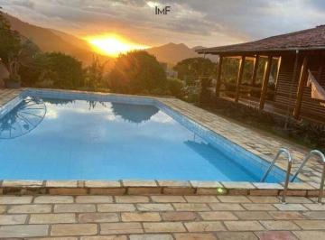 Casa · 233m² · 3 Quartos · 2 Vagas · LINDA CASA COM UMA BELÍSSIMA VISTA NA CIDADE DE TIMBÓ/SC!!
