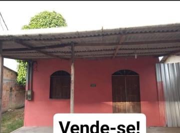 Casa de 3 quartos, Manaus · Casa no Alf.Nascimento 3 Quartos 95MIL Avista excelente localização na área comercial
