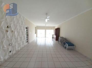 Casa · 150m² · 3 Quartos · 2 Vagas · Excelente Casa Térrea com Piscina e Churrasqueira – Conforto e Lazer para Toda a Família!