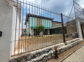 Casa · 300m² · 4 Quartos · 3 Vagas · Casa em Jardim das Vertentes - São Paulo