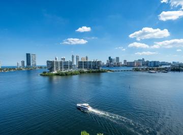 Apartamento de 4 quartos, Balneário Camboriú · Cobertura  Alto Padrão em Miami disponível para permuta. 