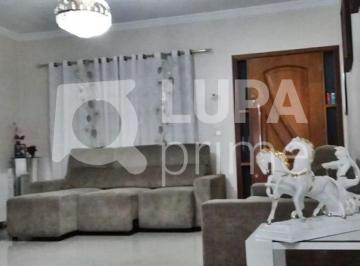 Casa · 227m² · 3 Quartos · 2 Vagas · SOBRADO COM 3 QUARTOS PARA VENDA, CHURRASQUEIRA E SALÃO DE FESTAS VILA SABRINA