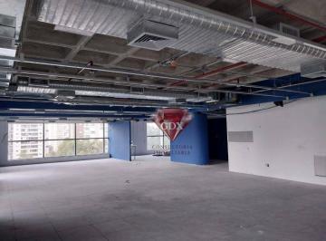 617f3ec210311b3dfbb23605fb2b2d5ccbfd18ae · Conjunto comercial no Edifício Roberto Marinho Square