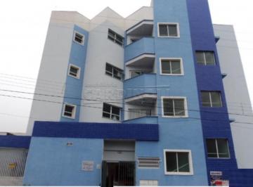 frente · Apartamento Padrão em São Carlos