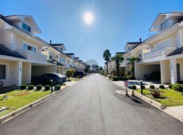 Casa · 200m² · 3 Quartos · 4 Vagas · Sobrado Alto Padrão a venda em condominio fechado