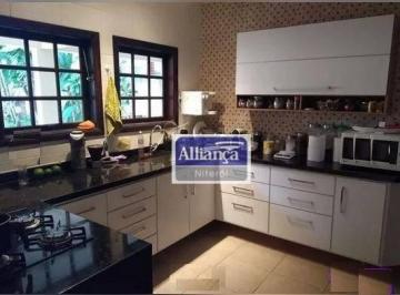 cozinha planejada · Casa com 3 dormitórios à venda, 138 m² por R$ 700.000,00 - Itaipu - Niterói/RJ