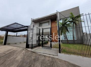 Casa · 240m² · 3 Quartos · 3 Vagas · 
                Casa Alto Padrão
                