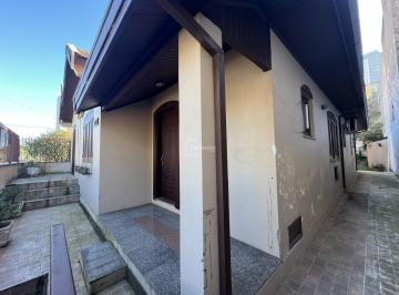 Casa · 124m² · 3 Quartos · 2 Vagas · 
                Casas - Centro
                