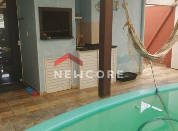 Casa · 106m² · 2 Quartos · 2 Vagas · Sobrado em rua Campo Largo - Itacolomi - Balneário Piçarras/SC