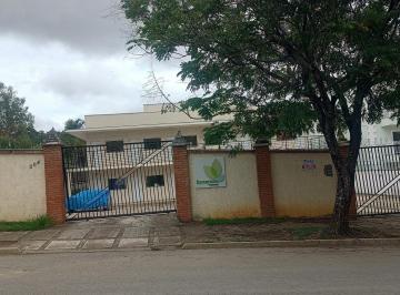 Foto 01 · Kitnet para locação no Jardim Gramados de Sorocaba-SP: 1 quarto, 1 banheiro, 1 vaga de garagem, 38m²