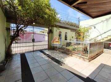 Casa de 4 quartos, São Paulo · Sobrado de alto padrão com 04 suítes à venda.